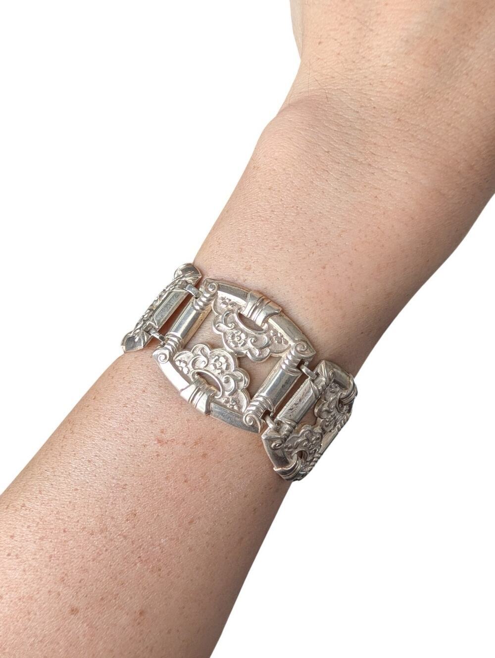 925 Sterling Silver Antique Art Nouveau Floral Panel Link Bracelet Repousse 48g